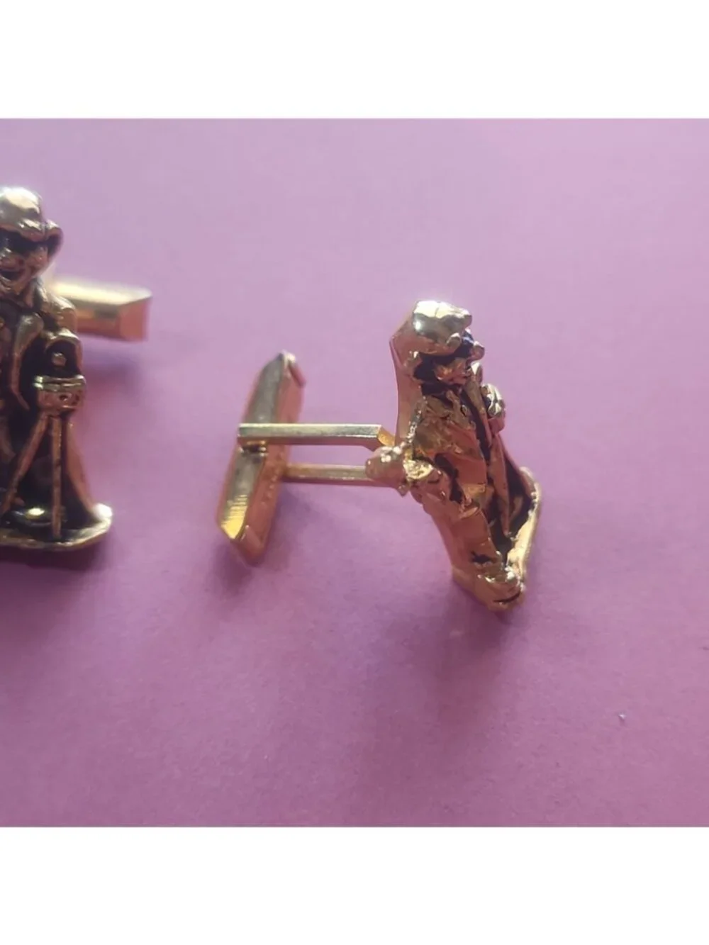 Vintage Clown Photographer Cufflinks Gold Tone Novelty Figural Circus Camera Odd
